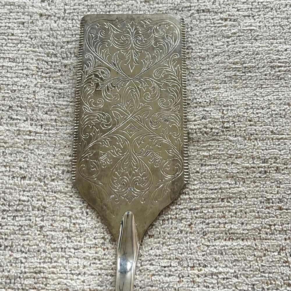 Vintage Silver Plated Etched Cake‎ Pie Server Serrated Edge Floral Scroll 11.5in